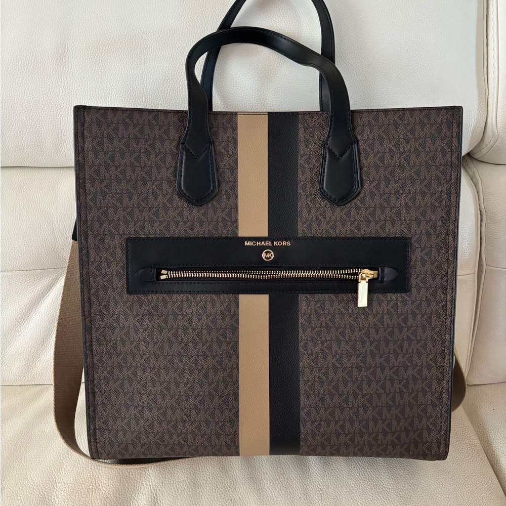 Michael Kors Kempner large crossbody bag